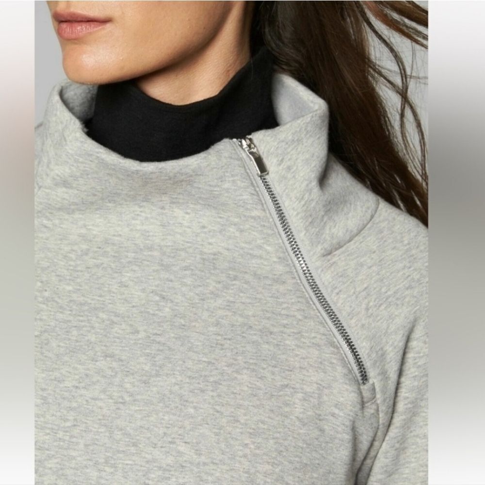 Athleta Cozy Karma Asym Asymmetrical Zip Sweatshirt Sz XSMALL Ivory/Grey - Picture 6 of 12